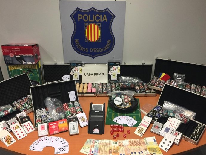 Desmantellat un local on es jugaven partides il·legals de pòquer