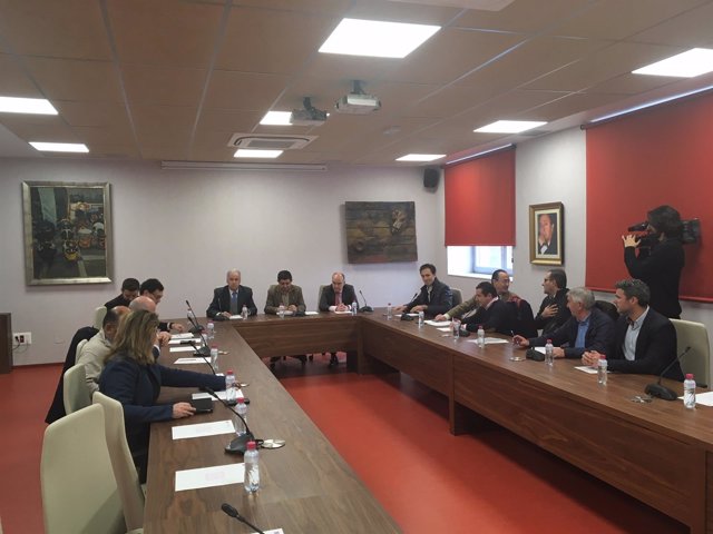 Reyes presenta al CES local el presupuesto de la Diputación para 2018.
