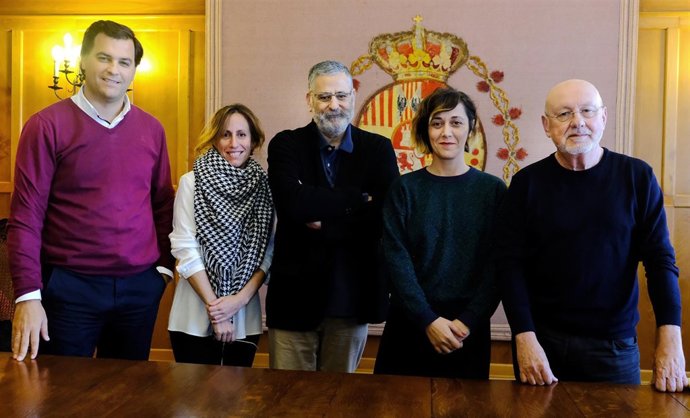 Primera reunión del jurado