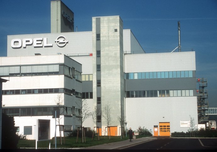 Planta De Opel En Eisenach (Alemania)