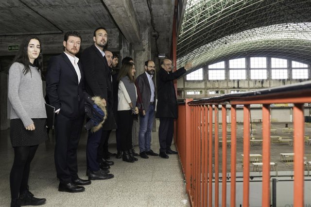 15 Dic 17 - 11:00	
Ferial De Ganados, Torrelavega 	
El Consejero De Obras Públic