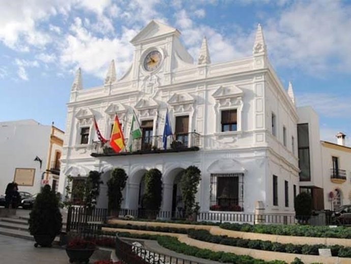 Fachada del Ayuntamiento de Cartaya (Huelva).