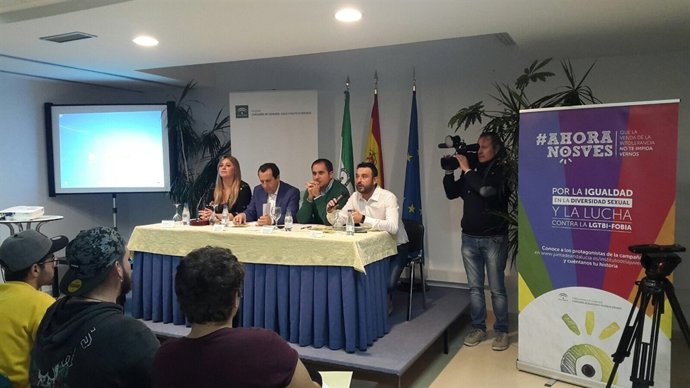 El albergue juvenil de Torremolinos acoge unas jornadas formativas en materia LG