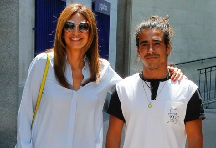 Mariló Montero y su hijo