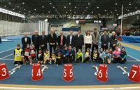 Feijóo confía en que Galicia se convierta en "referencia" del atletismo gracias a la nueva pista cubierta de Ourense