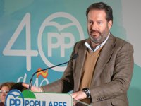 El presidente del PP de Córdoba valora el "compromiso" del Gobierno con el Cercanías