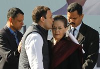 Rahul Gandhi recoge el testigo de su madre en una sucesión histórica en Partido del Congreso Nacional Indio