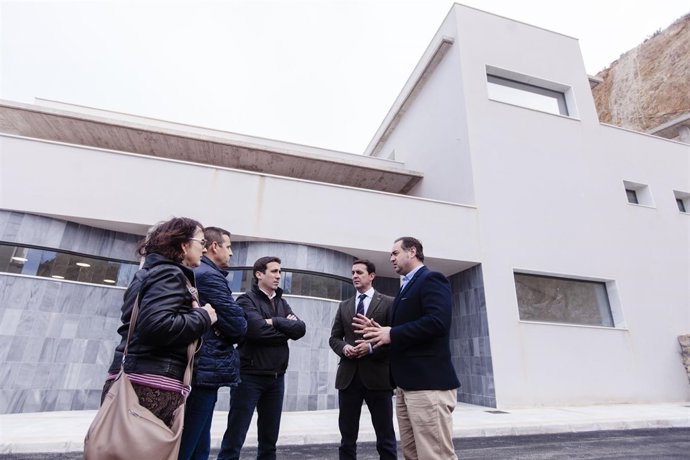 Visita al Centro de Salud de Macael 