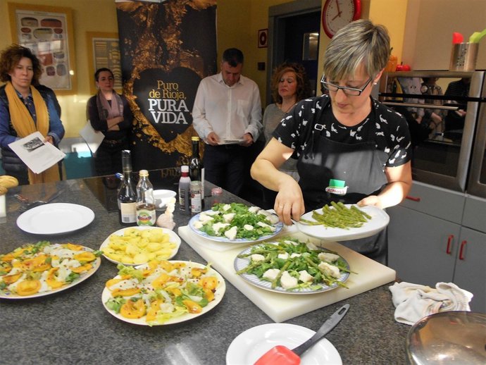  Escuela De Cocina Con Aceite De La Rioja     