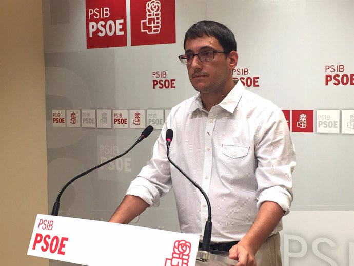 El portavoz del PSIB-PSOE, Iago Negueruela
