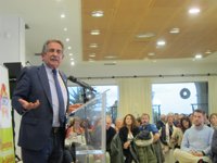 Revilla, a Zuloaga: "Que no me alborote el gallinero"