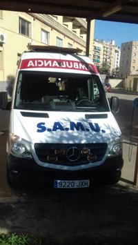 Cinco personas son atendidas por inhalación de humo en el incendio de una vivienda en Elche (Alicante)