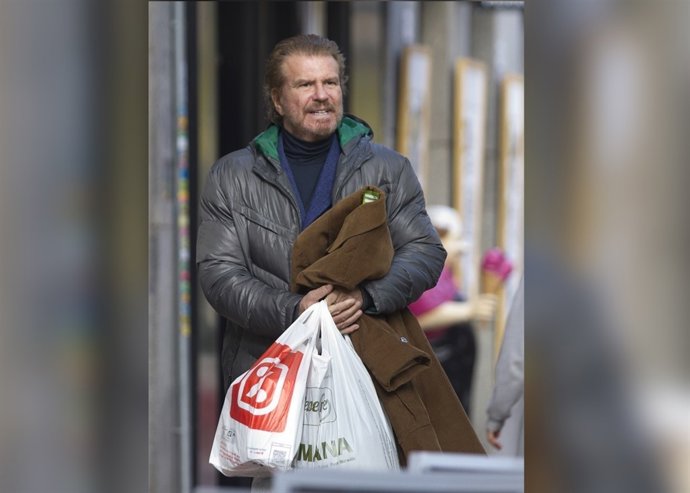 Edmundo arrocet de compras en humana y en día