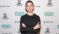 Rose McGowan responde a la iniciativa de los Globos de Oro contra los abusos sexuales: "Es una hipocresía"