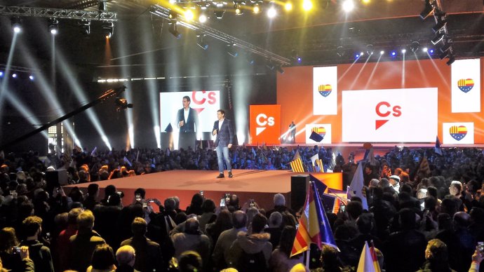 Albert Rivera en el acto central de campaña de Cs