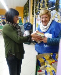 Los mallorquines donan más de 100 toneladas de comida al Banco de Alimentos