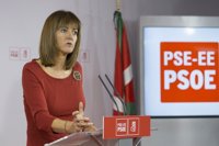 Mendia dice que Euskadi ha vivido "un año de tranquilidad y acuerdo" frente al "ruido y caos" de Cataluña