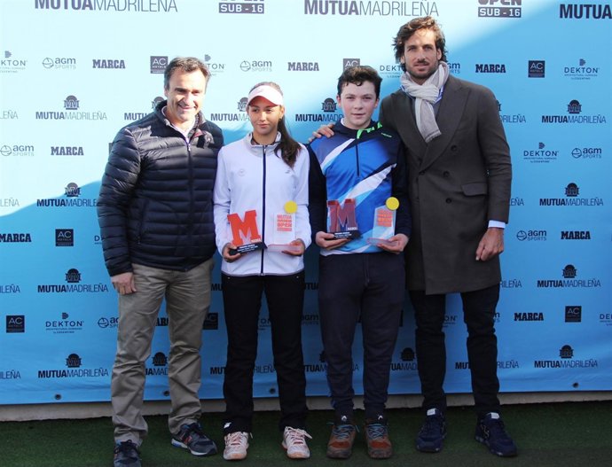 Feliciano López y Alberto Berasategui con los Campeones del MMOPEN SUB 16