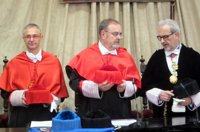 Rey aboga por decidir entre una España "de sol y playa" o "donde se crea y se innova"