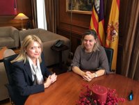 Salom recibe a la jefa provincial de Tráfico en Baleares, Critina Gago, ante su próximo cambio de destino 