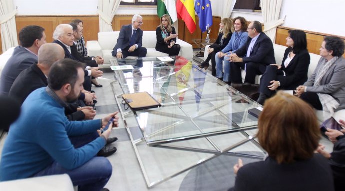 Susana Díaz durante la reunión