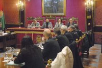 Granada pone 4.900 agentes de Policía Local en la calle y refuerza regulación de aforo en establecimientos