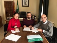 La Junta cede a Cañete de las Torres (Córdoba) dos tramos de antiguas carreteras ya convertidas en vías del municipio