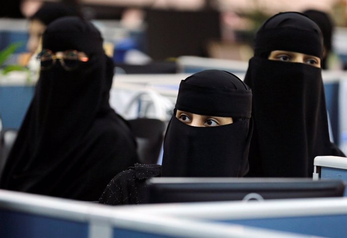 Mujeres saudíes en Riad