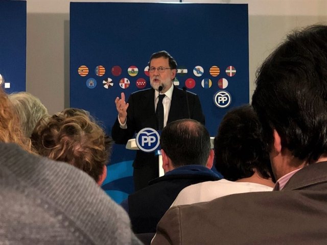 Mariano Rajoy en un mitin en Barcelona