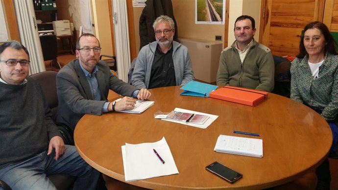 Reunión de José Gascón con la Asociación Guarguera Viva