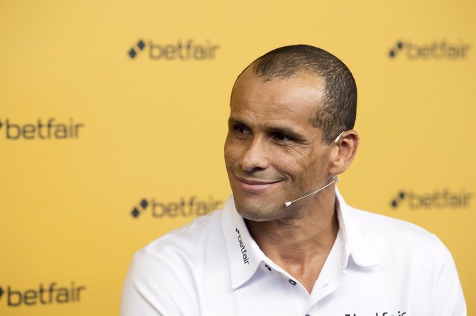 El exjugador de fútbol brasileño Rivaldo