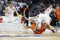 El Real Madrid supera la ausencia de Doncic para doblegar al Valencia Basket