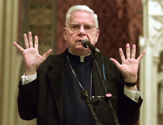 Muere el cardenal Bernard Law, que dimitió por los casos de abusos sexuales de S