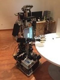 Investigadores de la UEx participan en un proyecto de robot social que funciona como asistente personal