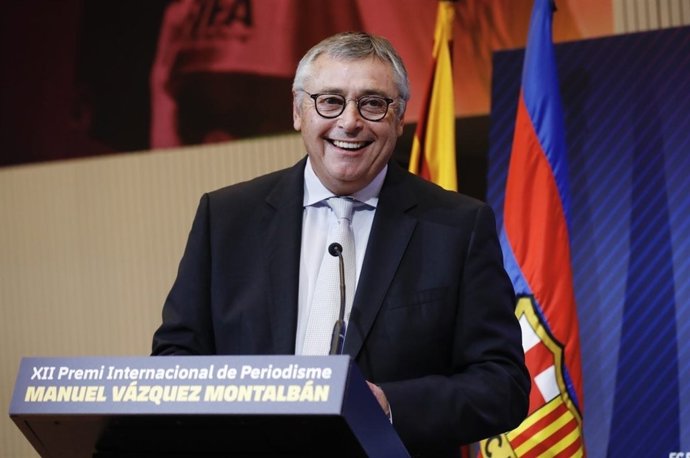 Michael Robinson, "abrumado" por el Premio Vázquez Montalbán de periodismo depor