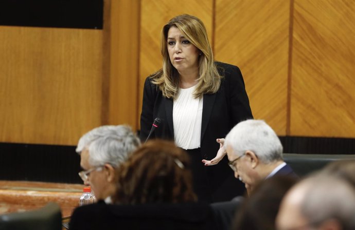 La presidenta de la Junta de Andalucía, Susana Díaz, en el Pleno del Parlamento