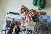 A Noran un bombardeo la dejó en una silla de ruedas: "Que paren la guerra en Yemen" por todos los niños