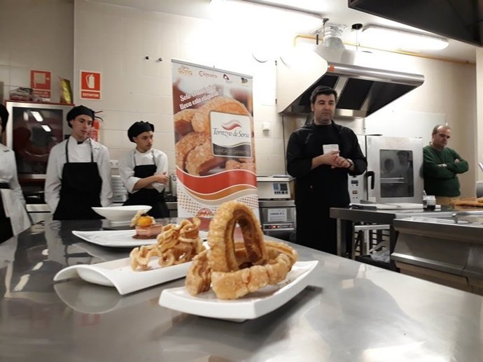 El chef Juan Carlos Benito, en la clase de Burgos 