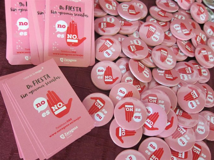 Marchandising de la campaña "No es no"                  