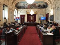 Ayuntamiento pide al Gobierno crear un tercer juzgado de lo mercantil y a Junta medios para el funcionamiento