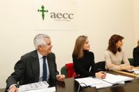 La Asociación Española Contra el Cáncer habilitará un teléfono disponible las 24 horas para pacientes y familiares