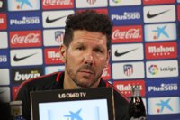 Simeone: "Torres hace pocos goles y es el ídolo del club"