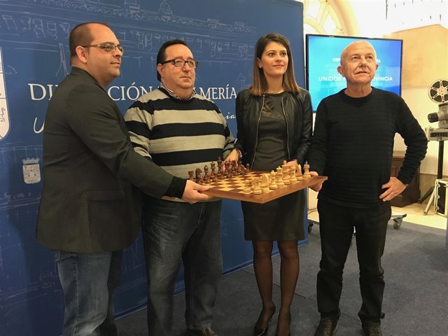 Roquetas de Mar celebra su Open Internacional de Ajedrez en el mes de enero.