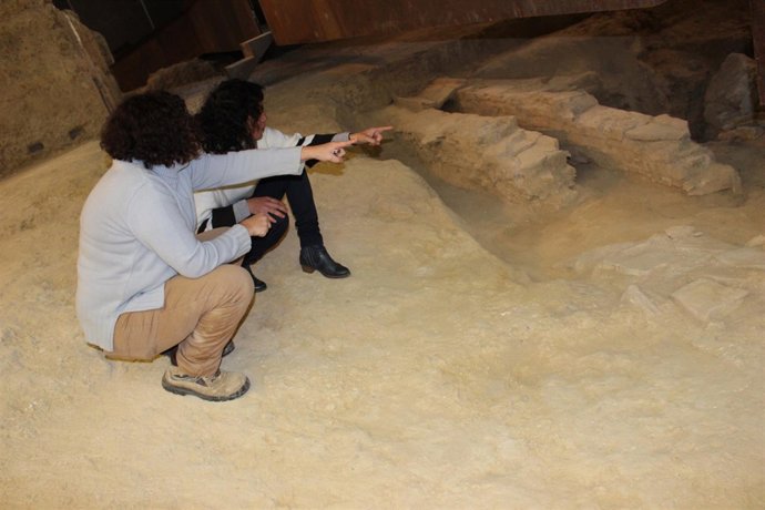 Comienzan a desenterra la bodega turdetana de San Juan.