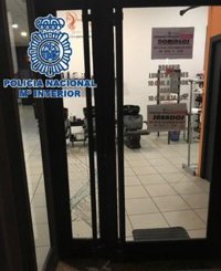 Detienen en Málaga capital a dos personas por el robo en una peluquería