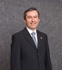 El director general de Infraestructuras de la Hispalense, nombrado nuevo gerente tras la jubilación del anterior