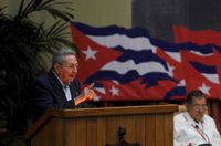 El Congreso cubano pospone dos meses el relevo de Raúl Castro en la Presidencia
