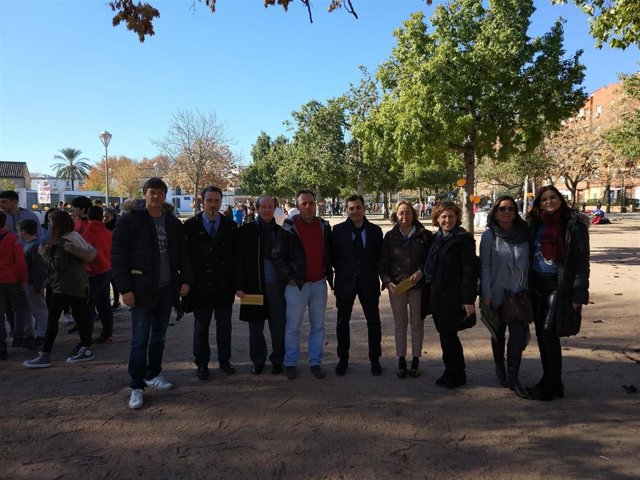 Autoridades durante su visita a las actividades