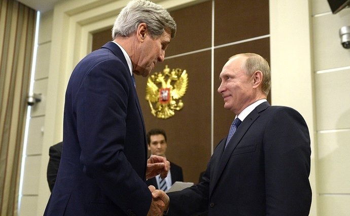 Reunió entre Vladimir Putin i John Kerry a Sochi.