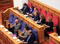 PP dice que hay partidas para agricultura ecológica pero que Junta no paga y PSOE le responde que "vive en Marte"